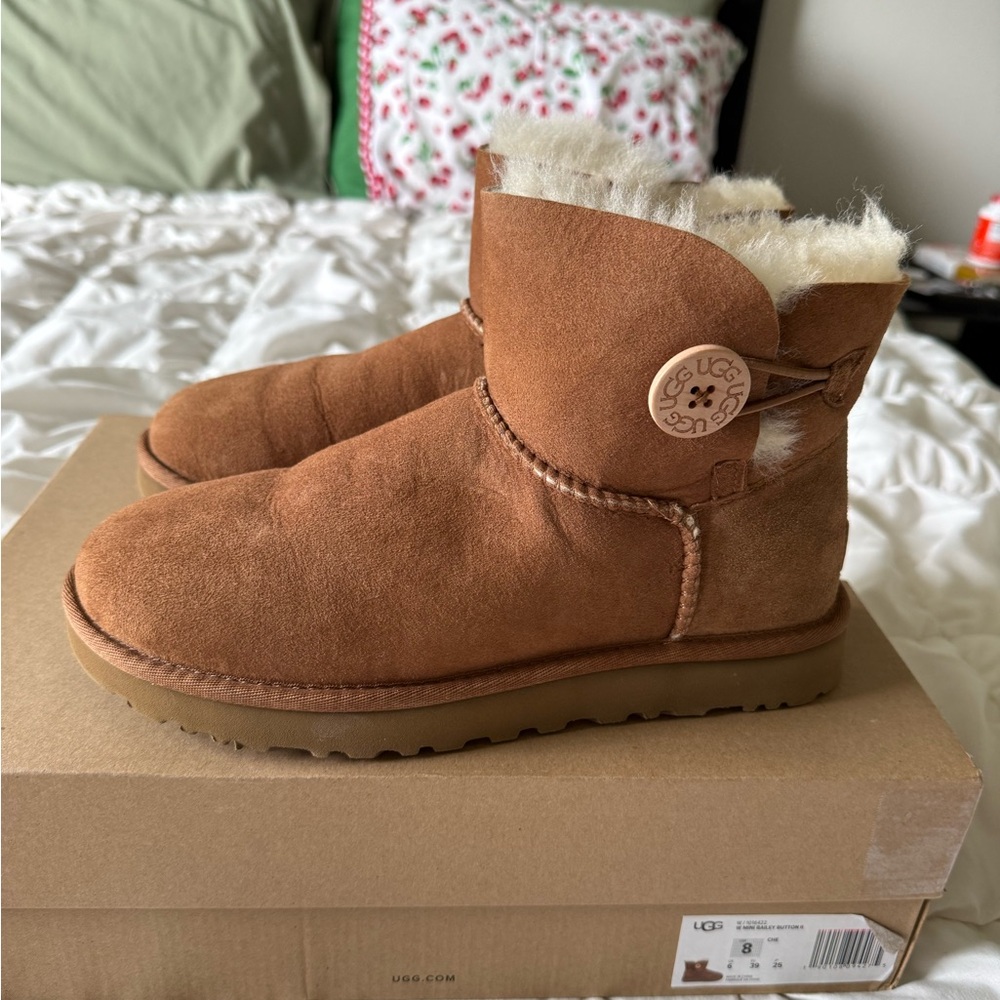 Mini Bailey Button ll ugg - Picture 6 of 6